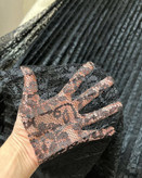 دامن پلیسه ازنمای نزدیک