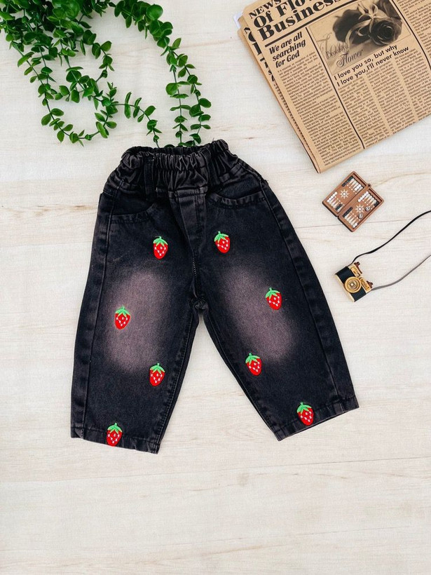 شلوار جین دخترانه گلدوزی تون فرنگی