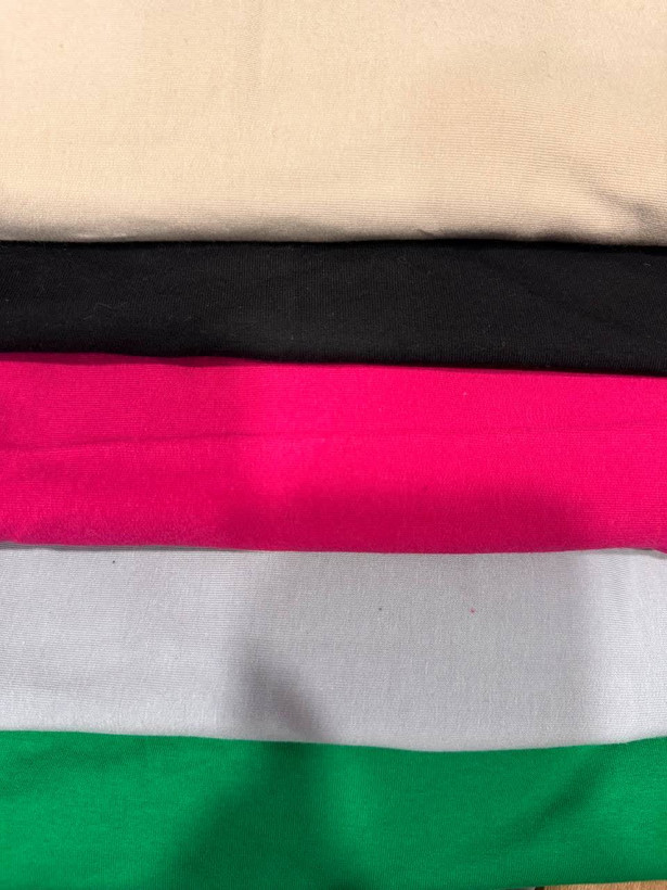 هودی کلاهدار در رنگبندی